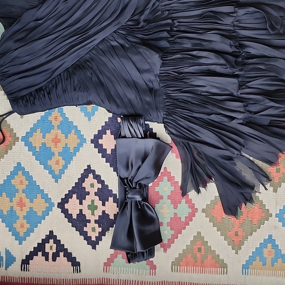 Basix II Black Dress with optional belt size 4EU - Picture 2 of 5